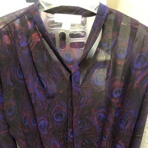 Michael Kors sheer print blouse. Tie on neck, elastic waist